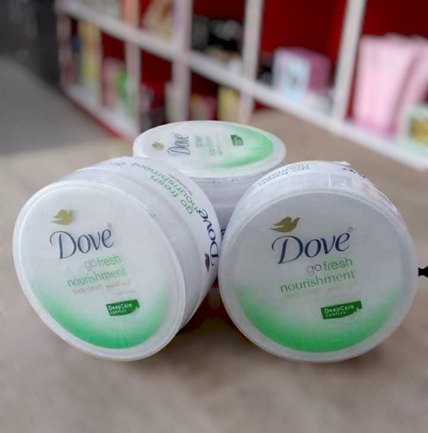 Nourishing Face Moisturizer for