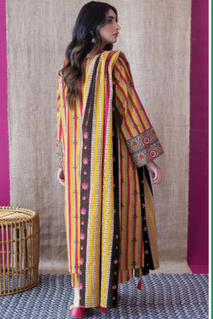 3 pcs Women's Unstitched Khaddar Printed Suit